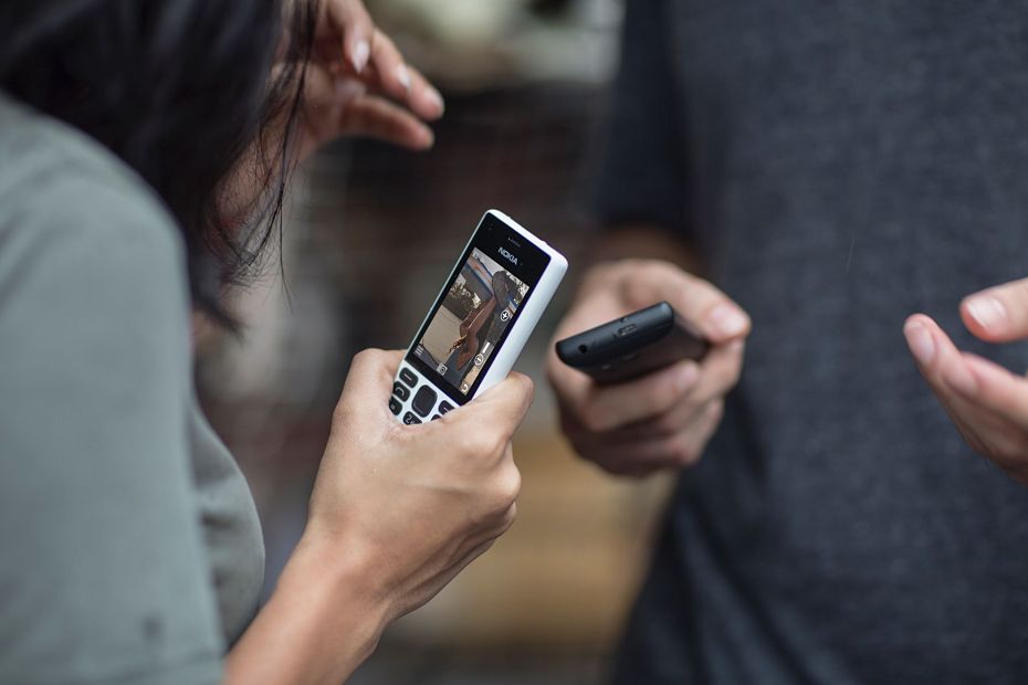 Nokia 150, vuelta de Nokia a móviles simples