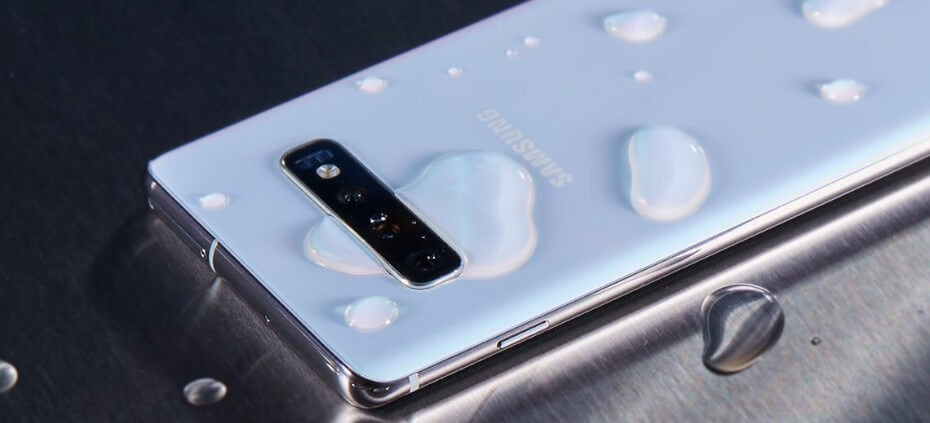 Samsung S10 water resistant