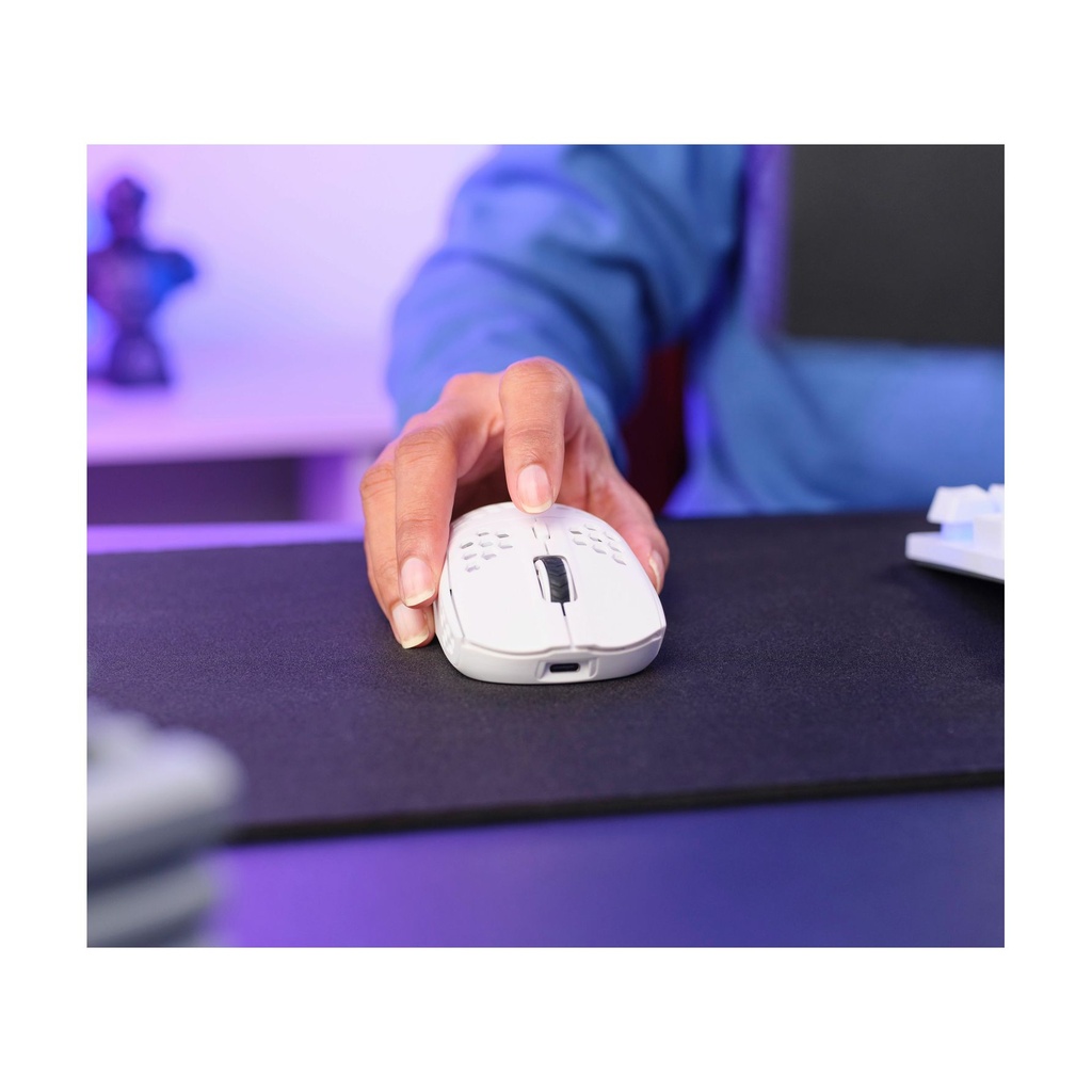 Trust Gaming GXT 929 Helox Wireless Gaming Mouse / Rechargeable Battery / Up to 4800 DPI / White
